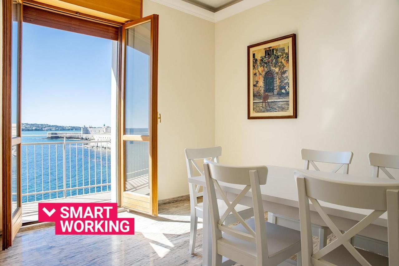 Ortigia Seafront Apartment By Wonderful Italy Szirakúza Kültér fotó