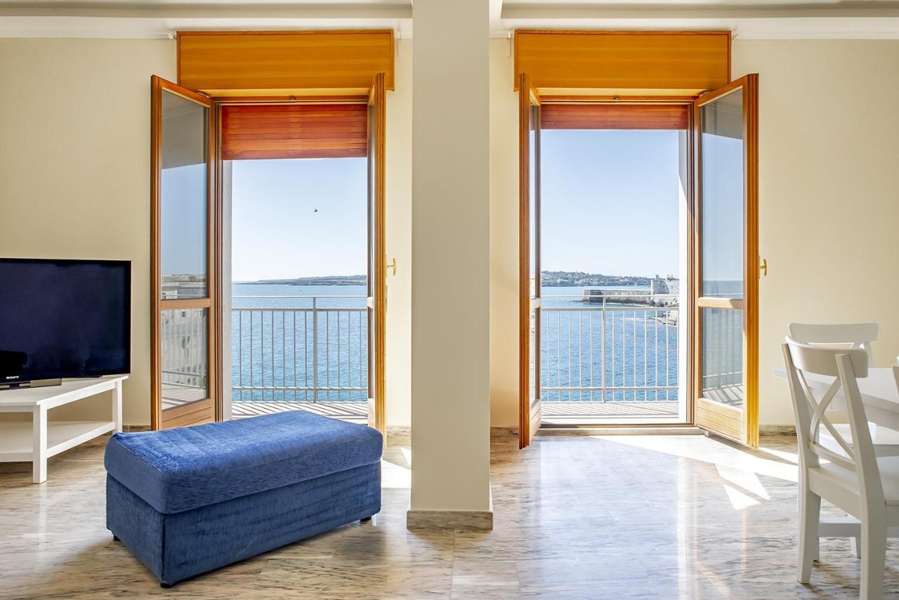 Ortigia Seafront Apartment By Wonderful Italy Szirakúza Kültér fotó