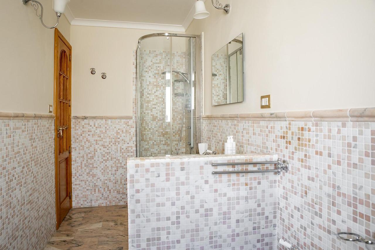 Ortigia Seafront Apartment By Wonderful Italy Szirakúza Kültér fotó