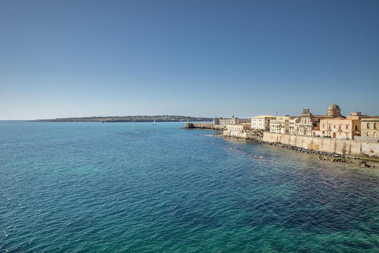 Ortigia Seafront Apartment By Wonderful Italy Szirakúza Kültér fotó