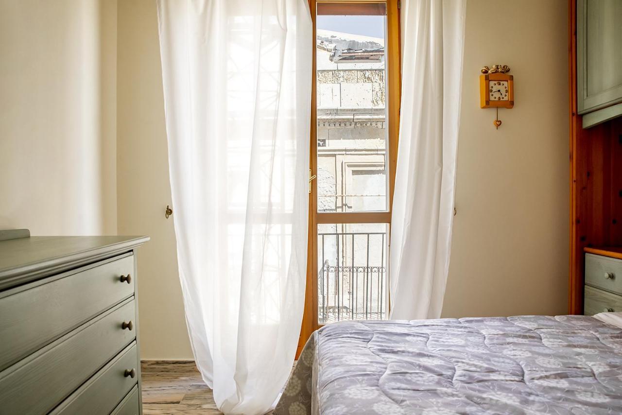 Ortigia Seafront Apartment By Wonderful Italy Szirakúza Kültér fotó