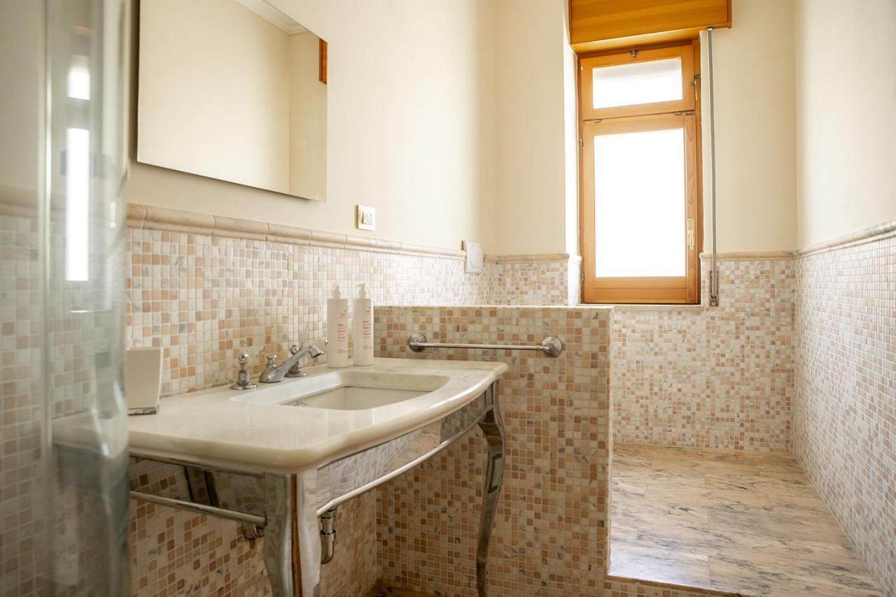 Ortigia Seafront Apartment By Wonderful Italy Szirakúza Kültér fotó