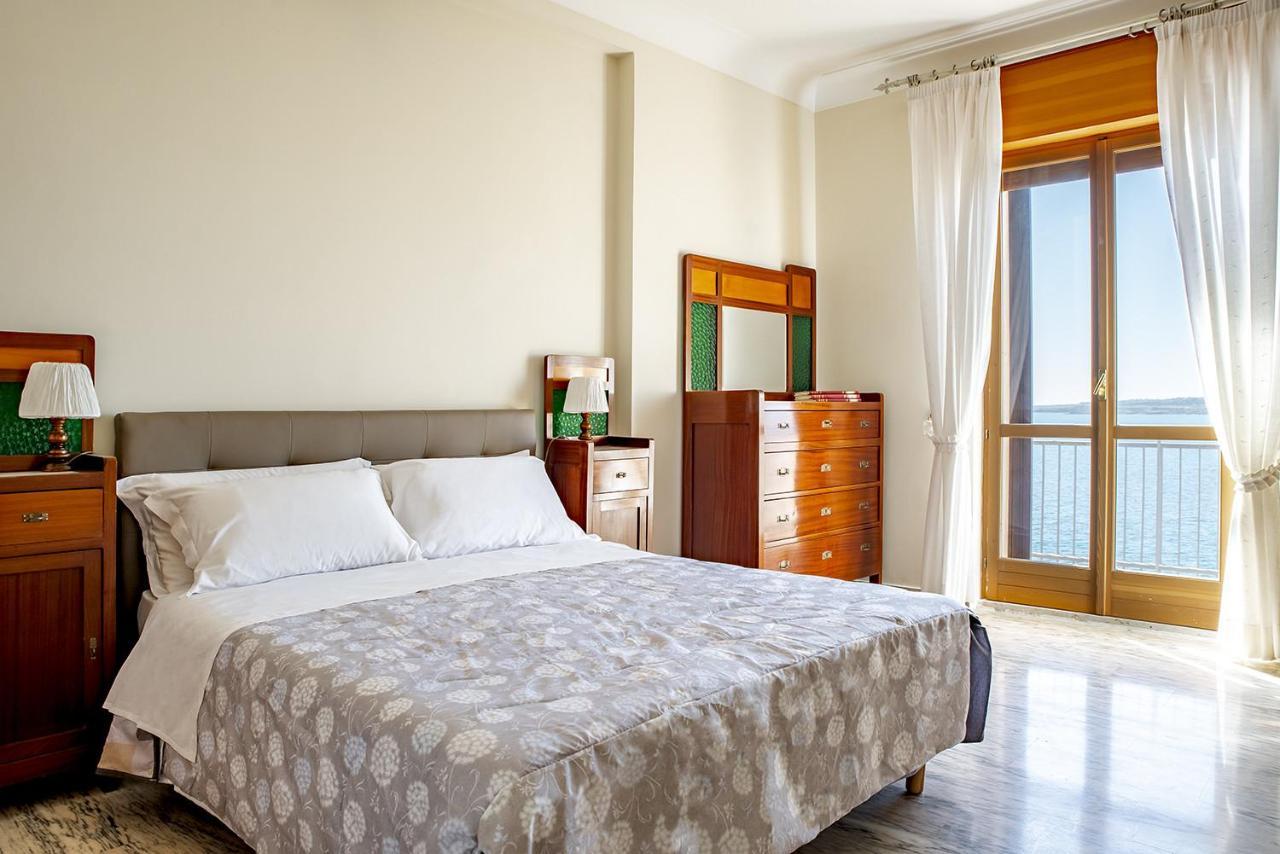 Ortigia Seafront Apartment By Wonderful Italy Szirakúza Kültér fotó